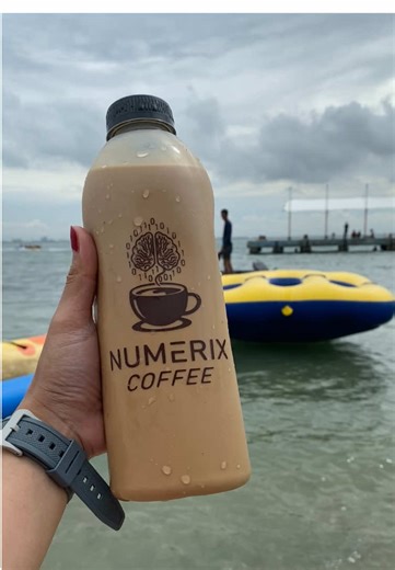 Ngopi di pantai emng nikmat #numerixcoffee @Numerix Coffee #penikmatkopi #kopiviral