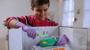 Make this DIY cardboard lab at home with your kids and make them feel like a scientist while they explore using different objects 🤓 Video courtesy of @toysrus #science #kidsscience #scientist #diy #lab #stayathome #خليك_بالبيت #خلك_في_البيت #coding #PROGRAMMING #thingstodoathome #kidsactivities #distancelearning #funrobotics #robots #robotics | Fun Robotics