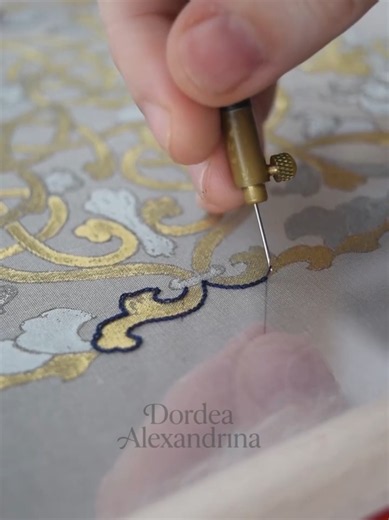Stitching the outline with dark blue silk thread. #tambourembroidery #chainstitch #luneville #embroidery