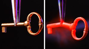 301K views · 2.1K reactions | My boyfriend made rings out of old key. Cheap but stunning DIY jewelry and accessories: | 5-Minute Crafts Family | Facebook