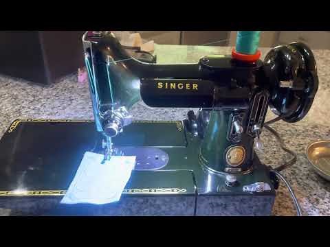 Singer 222K featherweight free arm sewing machine. Rare beauty. Great Britain 1957 (video 134)