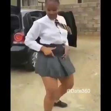 Mzansi school girl dance like nobody's business