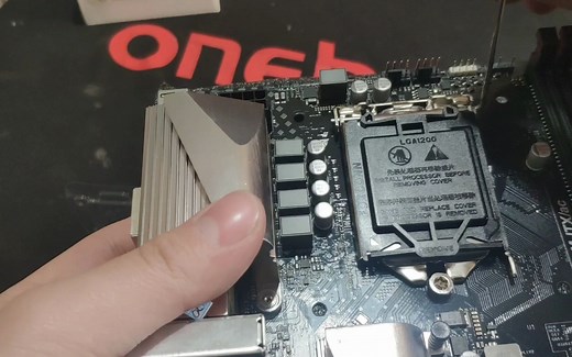 华擎B460M ITX 主板安装