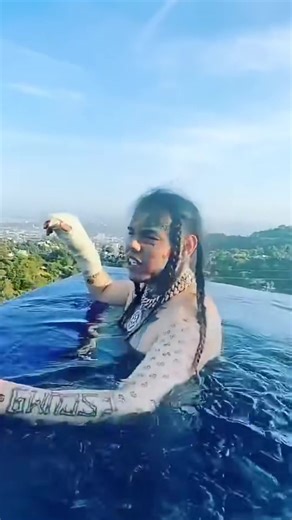 6ix9ine: The Rainbow-Haired Rapper's Impact in the US