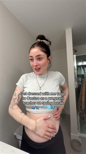 Get dressed with me as a pregnant first grade teacher on spring break🩵