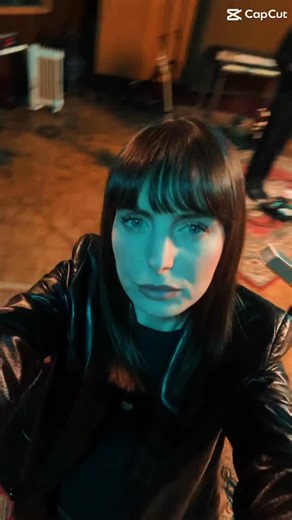 Marie-Flore | 👋🏻 GoodNight 2025 👋🏻 À nous deux 2026 🫶🏻 | Instagram