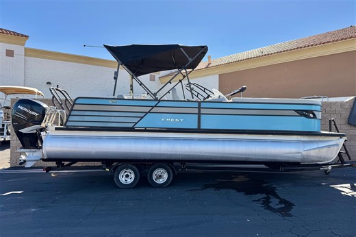 Used 2021 Crest Classic Platinum 240 SLC, 92532 Lake Elsinore - Boat Trader
