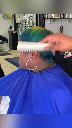 877K views · 9.7K reactions | Rainbow short on one of my favs. #pridehair #rainbowhair #shortcuts | I am Damasterstylist | Facebook
