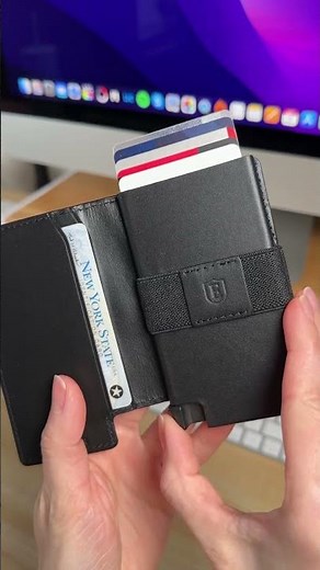 AirTag smart wallet🤍 ‪@ekster‬