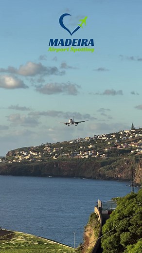 81K views · 1.7K reactions | EasyJet morning landing from Lisbon, Airbus A320 #madeira #aiport #landing #easyjet #airbus easyJet | Madeira Airport Spotting | Facebook