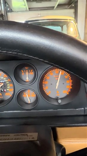 Ferrari 348ts Pure brutal sound! Flat plane crank goodness