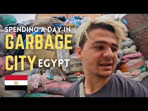 300,000 People Living Amongst Piles of Garbage! 🇪🇬 Egypt's Garbage City