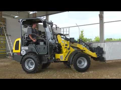 Wheel Loader WL25 with Palette Fork | Wacker Neuson