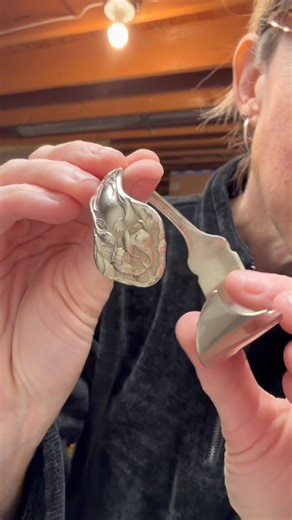 Making a silverware bracelet! #diy #bracelet #silverware #vintage #upcycle