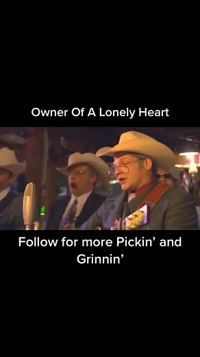 These guys are so funny. Show some love by following and commenting! The Cleverlys sing Owner Of A Lonely Heart. Y’all make sure to like, comment, and follow for more things Pickin’ and Grinnin’! #thecleverlys #GenshinImpact32 #bluegrass #banjo #mandolin #10000 #bluegrasscentral #bluegrasstiktok #rickyskaggs #25000