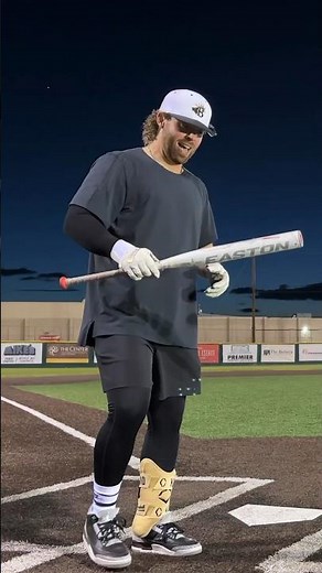 Hitting baseballs with a fastpitch girls softball bat 😂 | Easton Ghost Advanced