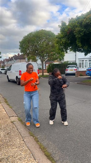 Happy Friday beautiful people, we are supper excited because tomorrow is a power packed day 👌 and God is ready to meet with u, God bless you as you come with your heart of gratitude🙏🥰 VENUE: BETHNAL GREEN METHODIST CHURCH APPROACH ROAD. BETHNAL GREEN LONDON E2 9JP DATE: 20th OF SEPT TIME: 10AM @iamelijahdaniel you do this sound ooo 😍💃 | Dada Sarah Oluwakemi