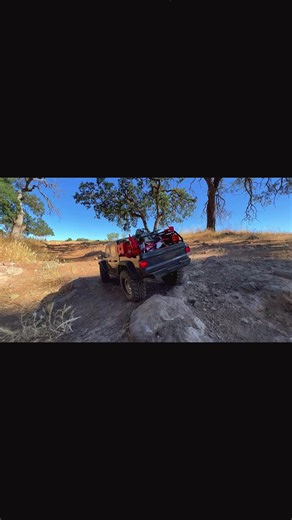 Axial SCX10 III Gladiator 1:10 Scale RC Crawler #rc #rccrawler #axial