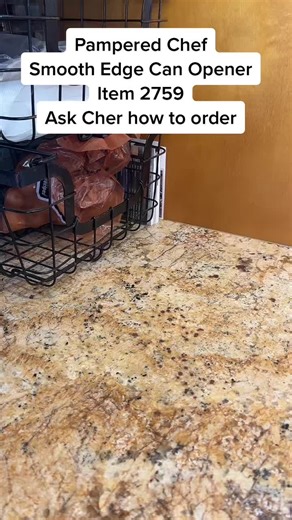 #pamperedchefconsultant #pamperedchefwithcher #kitchengadgets #demo #pamperedchef #kitchenhacks #canopener #smoothedgecanopener #cannedfood