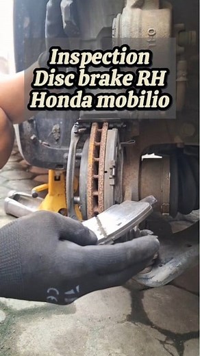 Inspection disc brake RH honda mobilio #reels #fbpro #discbrake #brakepad #brakesystem #hondamobilio #autoservice #autorepair #autolife #automobile #automechanic #fypシ゚viralシ @sorotan | Yadi Rosicky