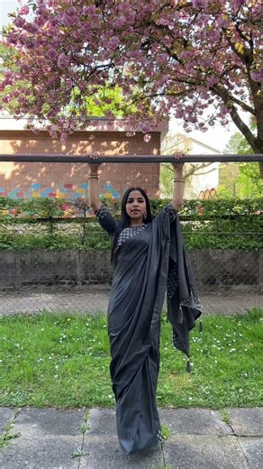 throwback to the first time doing saree pull ups