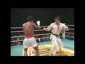 極真空手 vs ムエタイ