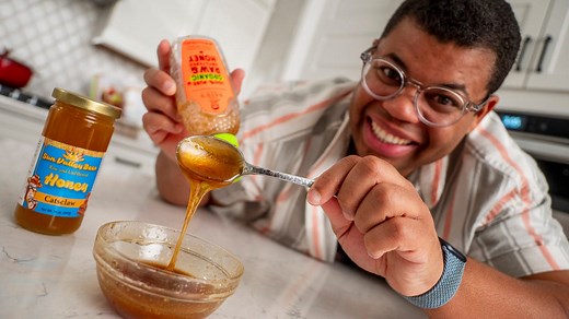 How to easily decrystallize honey using a microwave