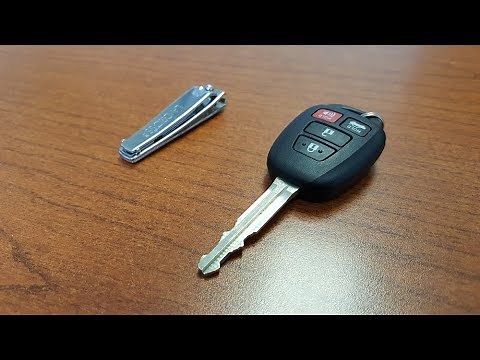 2012 - 2014 Toyota Camry key battery replacement