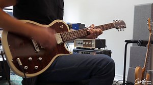 New video!! Watch our friend Simon Godin take the Radiator Trans Cream for a spin in his studio through a laid-back slow rock jam, showcasing the resonant and tasty tones of the Radiator. For more on the Radiator Series, please visit www.godinguitars.com | Godin Guitars (OFFICIAL)