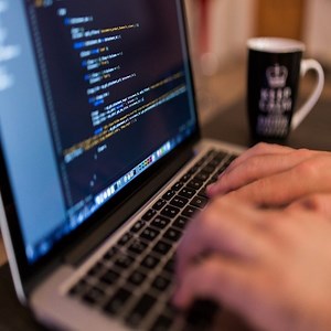 Computer zum Programmieren Eine Liste der 6 Besten! - VidaBytes