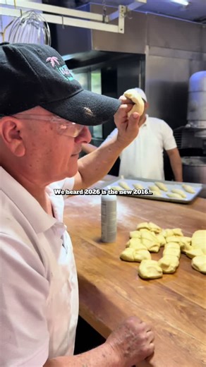 They said 2026 is the new 2016 and we understood the assignment✨ Manequin challenge:Tropicana edition🌴❤️ #manequinchallenge #2026isthenew2016 #tropicanabakeryandcubancafe #downey #tropicanabakery