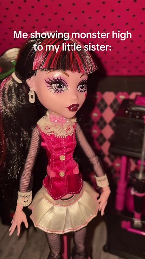 And now she loves monster high too! 👻 #monsterhigh #monsterhighdolls #dracualura #dolls #newdolls #new #monster #excited #fyp #mhcollection #happy #monsterhighcollector #mhdollcollector #high #relatablequeen #pink #littlesister