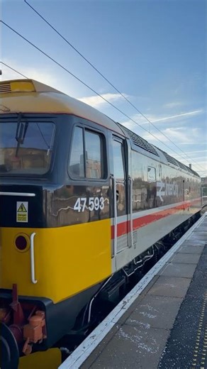Class 47 Train ‘Galloway Princess’ Arrives into York – Intercity Livery
