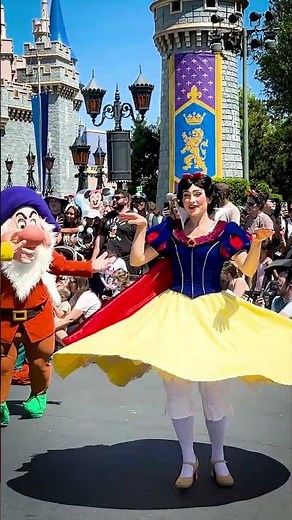 Cutie Snow White and her friends
