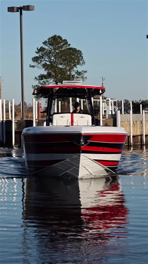 9.8K views · 268 reactions | Running this 34SC with trip 500Rs #fountainpowerboats #powerboats #boatsgonewild #marinelife #miamiboats #marylandboats #boating #gofastboats #centerconsoleboats | Fountain Powerboats | Facebook