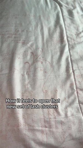 How to Apply Lash Clusters at Home Easily