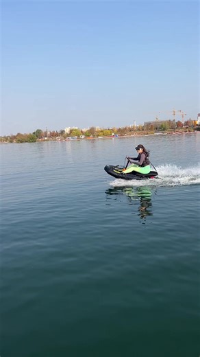Experience the Thrill of RushWave Surf Boat