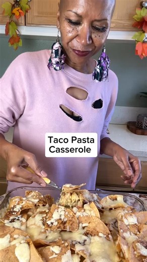 Taco Pasta Casserole My twist on a classic Garnish w/crema & salsa🔥 Food for today💯🎯 Easy dish, that Cheese Ragu sauce wasn’t bad at all, just add some ♥️ to it🤗! #cooking #easymeals #tacopasta | Lizette Driver