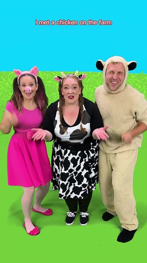 Fun Farm Animal Sounds Song for Kids