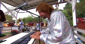 Abbacadabra Performs Mamma Mia