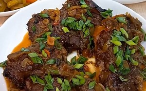 俄罗斯大厨亲手教你怎么做牛肉，隔着屏幕都能闻到香味！