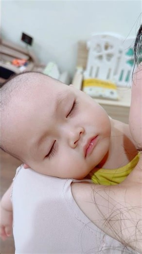 Bạn bé này ngủ ngon ngon xinh xinh #cute #baby #cutebaby #funny #babycute