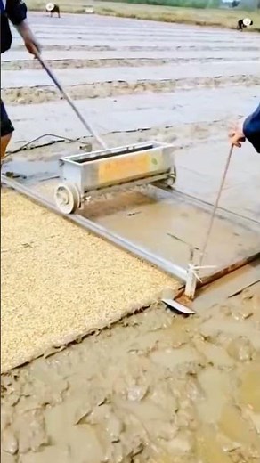 Smart Farming: Using Manual Seed Spreaders for Even Crop Distribution