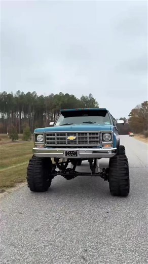Eight Doors, Zero Subtlety — The 1980 Chevy Suburban That Refused to Be Modest The Chevrolet Suburban is one of the oldest nameplates in automotive history, with roots stretching back to the 1930s. By 1980 it was in the era commonly known as the “square‑body” generation — a boxy, practical, and brutally honest full‑size truck/SUV platform built on Chevrolet’s C/K chassis. The Suburban of this period was designed for heavy hauling, family transport, and commercial use: rugged body‑on‑frame constr