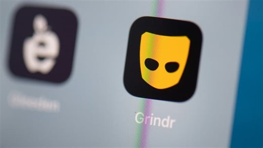 Un prêtre porte plainte contre l'application de rencontres Grindr après un coming-out forcé