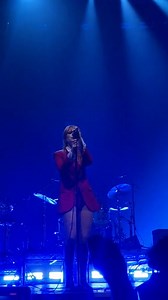 4.5K views · 321 reactions | PARAMORE performing "Decode", in Auckland, New Zealand (2023) 勺 : immykimmy (Via TikTok) | We Are Paramore | Facebook