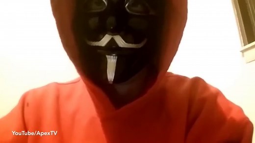 'Time traveler' claims aliens are already living on earth