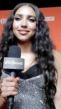 Azzi Fudd's fashion style goes No. 1 🤩