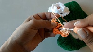 580K views · 13K reactions | Vamos aprender a flor rococó Bico simples e fácil Compre aqui ➡️ https://goo.gl/md3uS1 Canal crochê da Nanda https://www.youtube.com/channel/UCNPOO2wXfFx7hSP-7s8EV4w | Crochê DA NANDA | Facebook