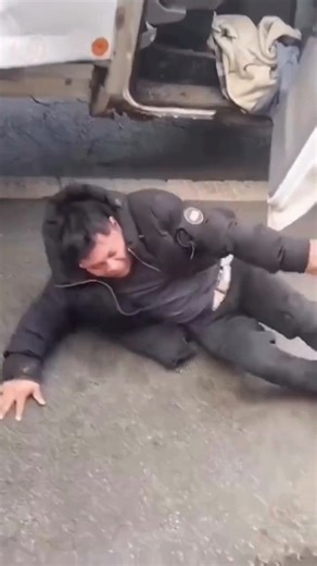 Unbelievable NYC moment: Illegal alien truck driver so hammered after a crash he FALLS and ROLLS out of the cab like a ragdoll. Cops on scene, but I bet he gets a slap on the wrist instead of a DHS handoff. This guy’s still on the streets tomorrow… until he kills someone. #Trump #fypシ #viralreelschallenge #ice #Crime #police #news #politics #drunkdriver | Kim "Katie" USA | Facebook